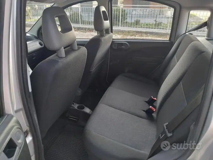 Fiat Panda 2011 photo 5