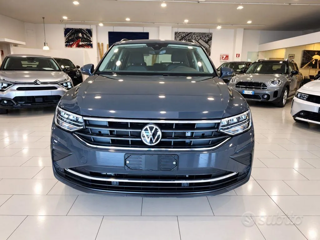 Volkswagen Tiguan 2021 photo 2