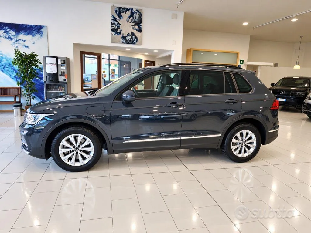 Volkswagen Tiguan 2021 photo 4