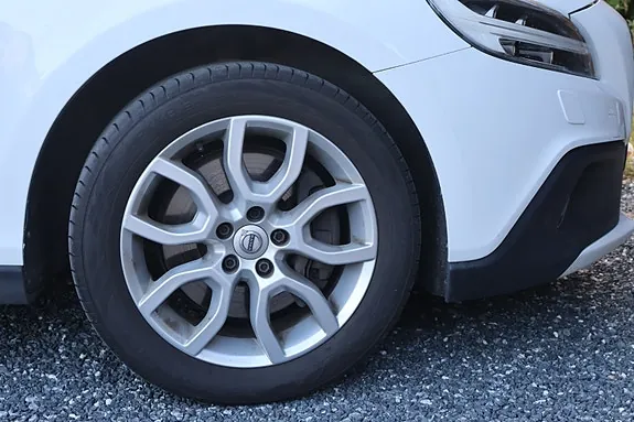 Volvo V40 Cross Country 2018 photo 5