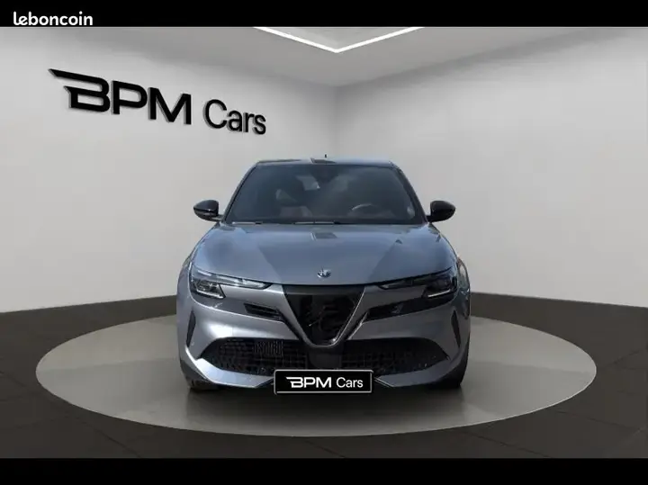 Alfa Romeo Junior 2026 photo 3