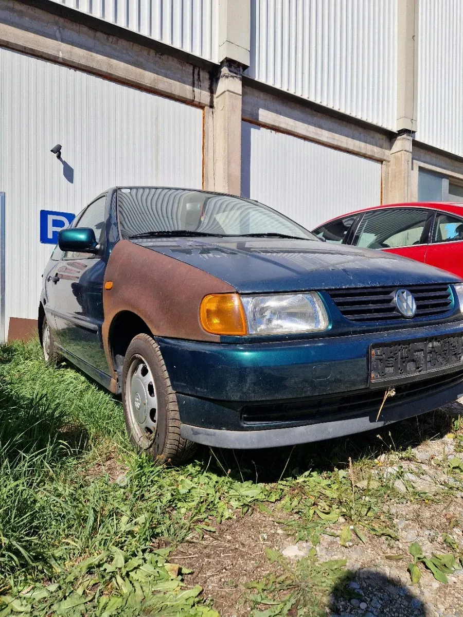 Volkswagen Polo 1995 photo 2