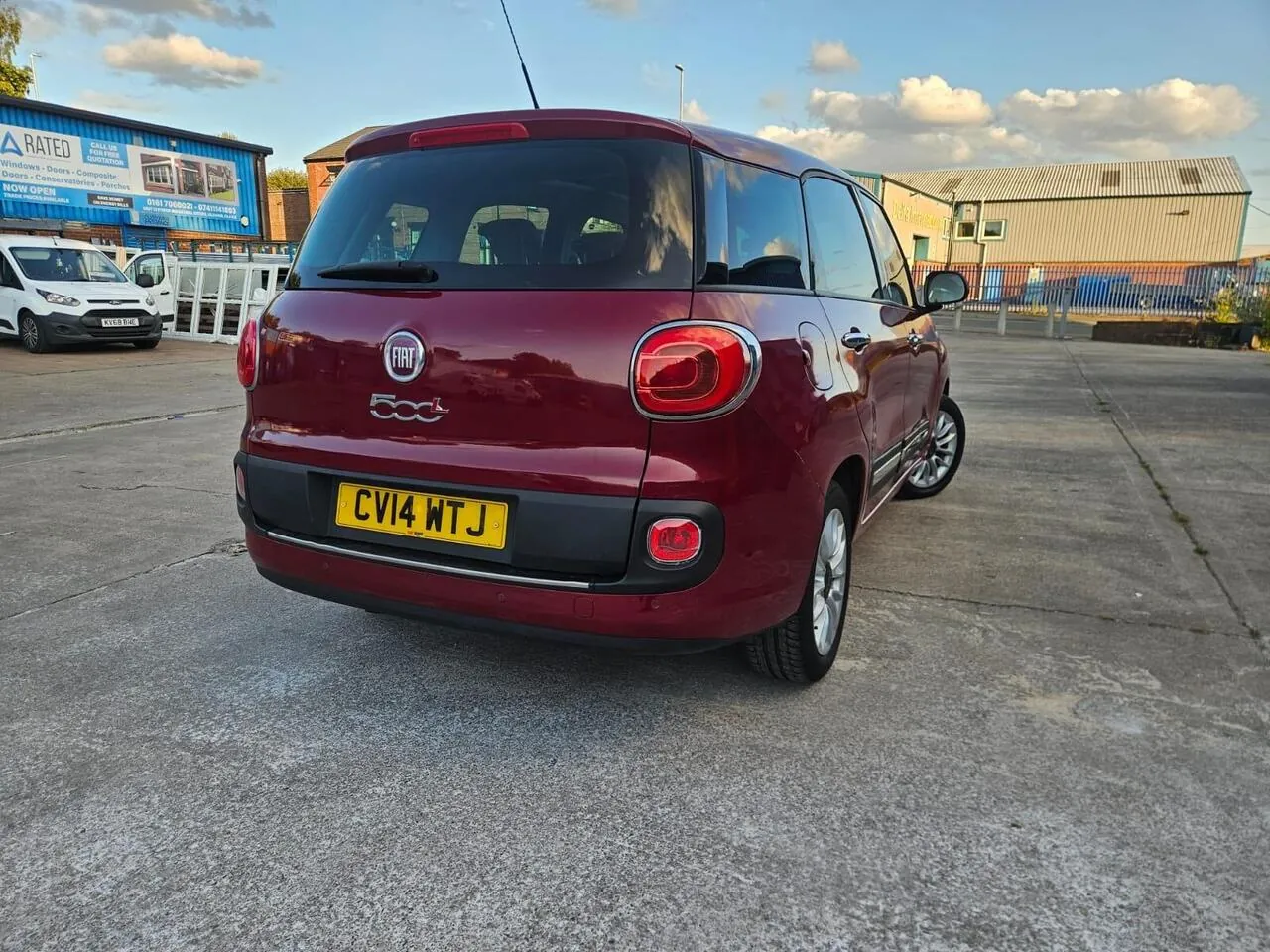 Fiat 500L 2014 photo 2