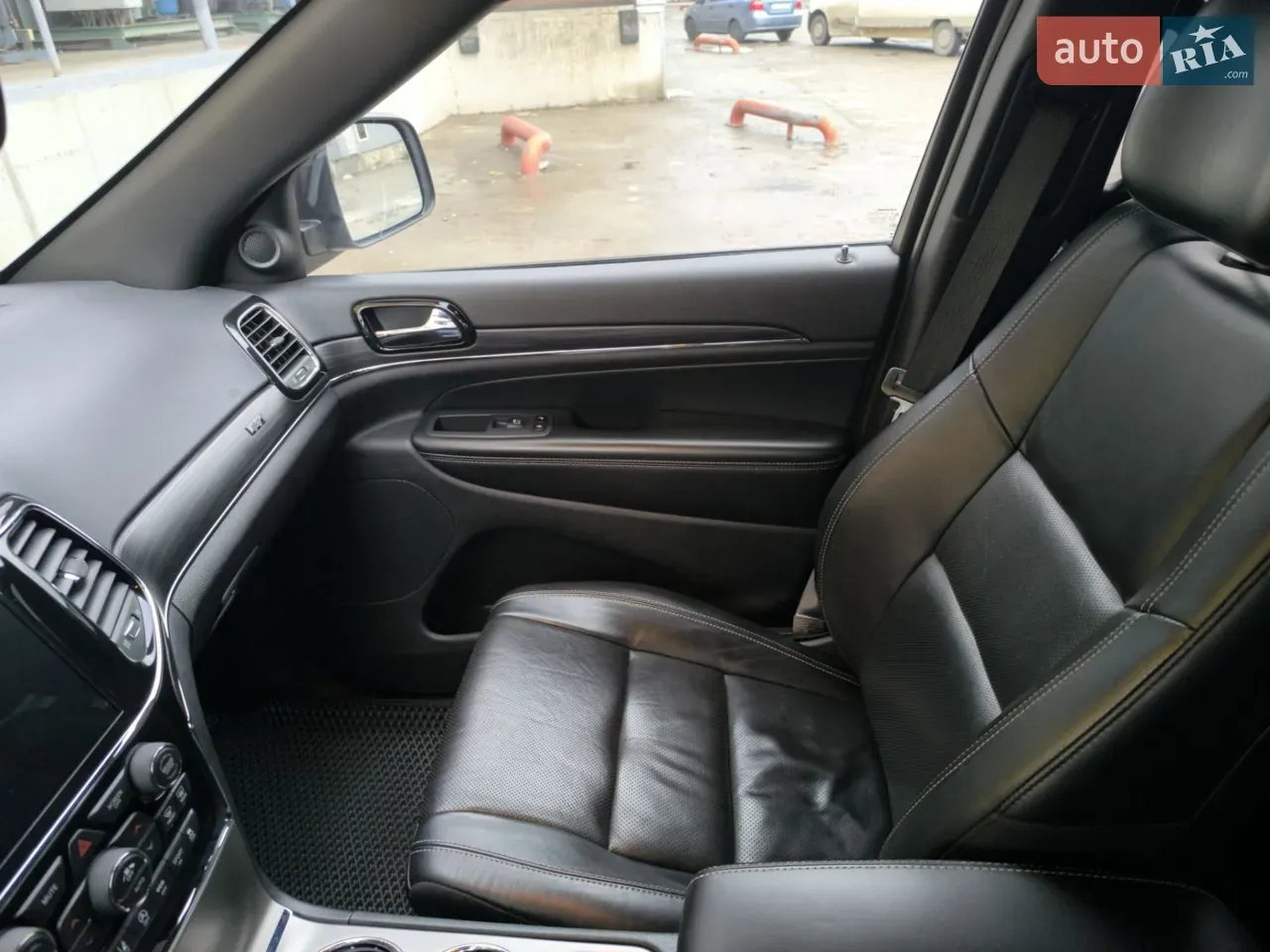 Jeep Grand Cherokee 2020 photo 3
