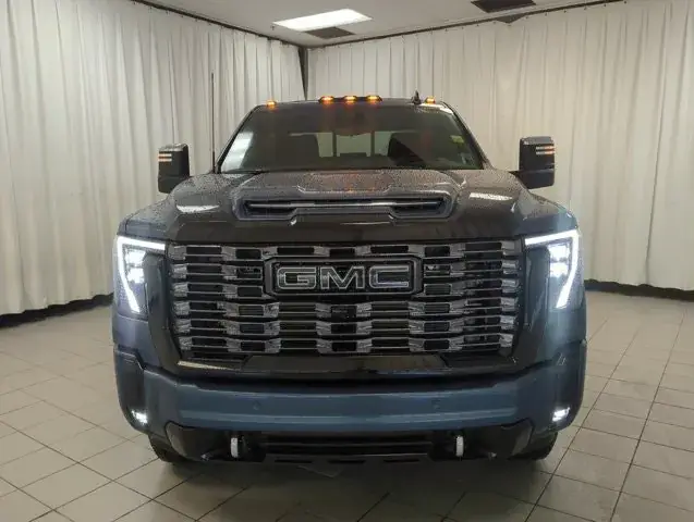 GMC Sierra 2500Hd 2026 photo 3