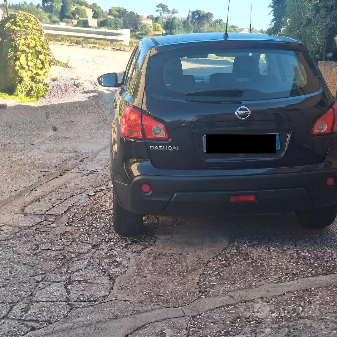 Nissan Qashqai 2012 photo 2