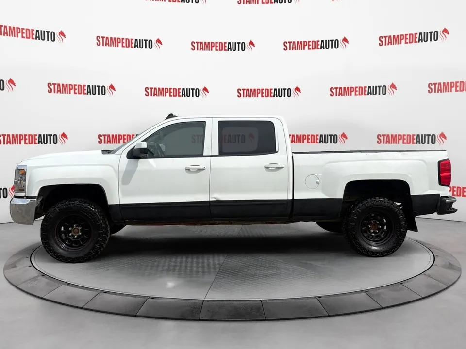 Chevrolet Silverado 1500 2018 photo 2