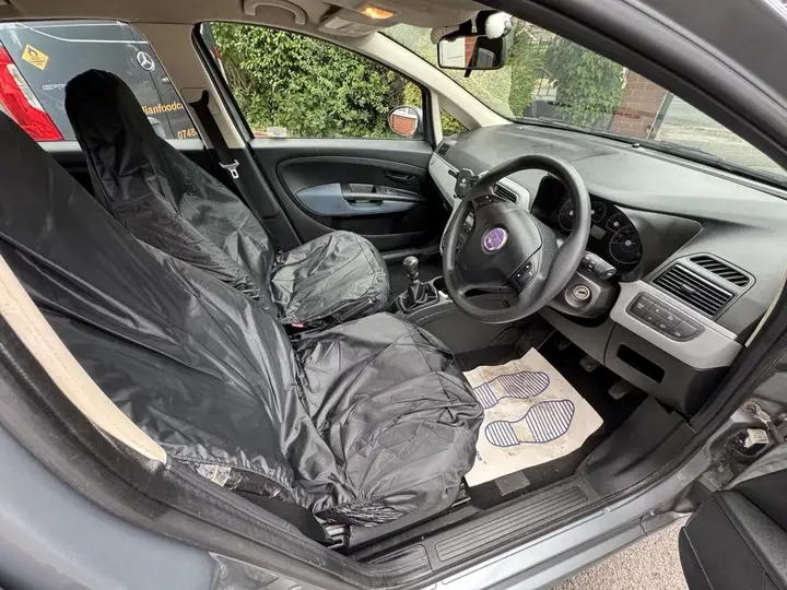 Fiat Grande Punto 2008 photo 3