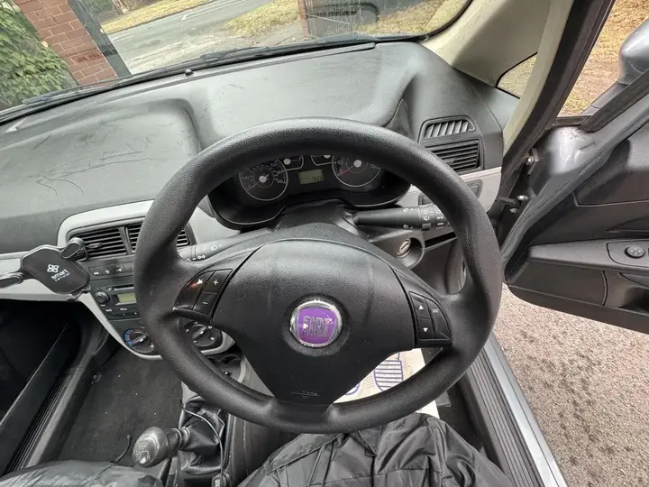 Fiat Grande Punto 2008 photo 5