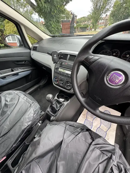 Fiat Grande Punto 2008 photo 4