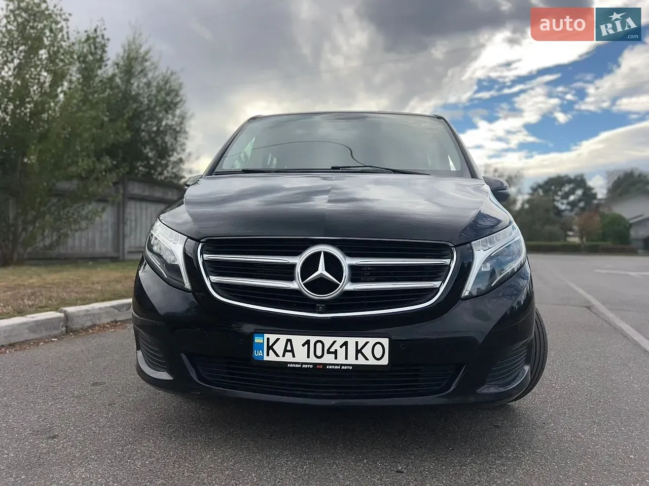 Mercedes-Benz V-Class 2018 photo 2