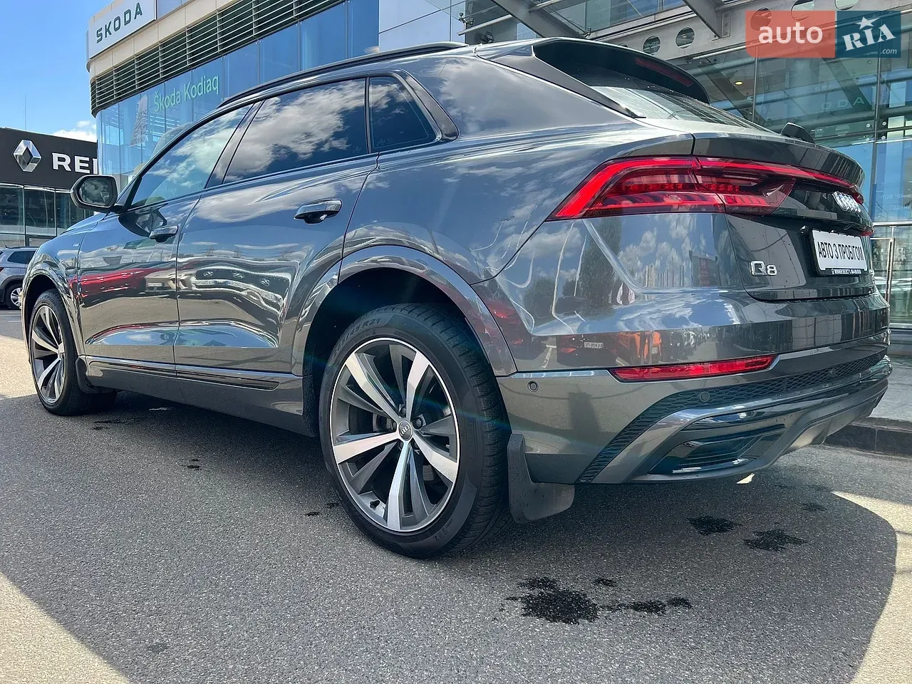 Audi Q8 2019 photo 5