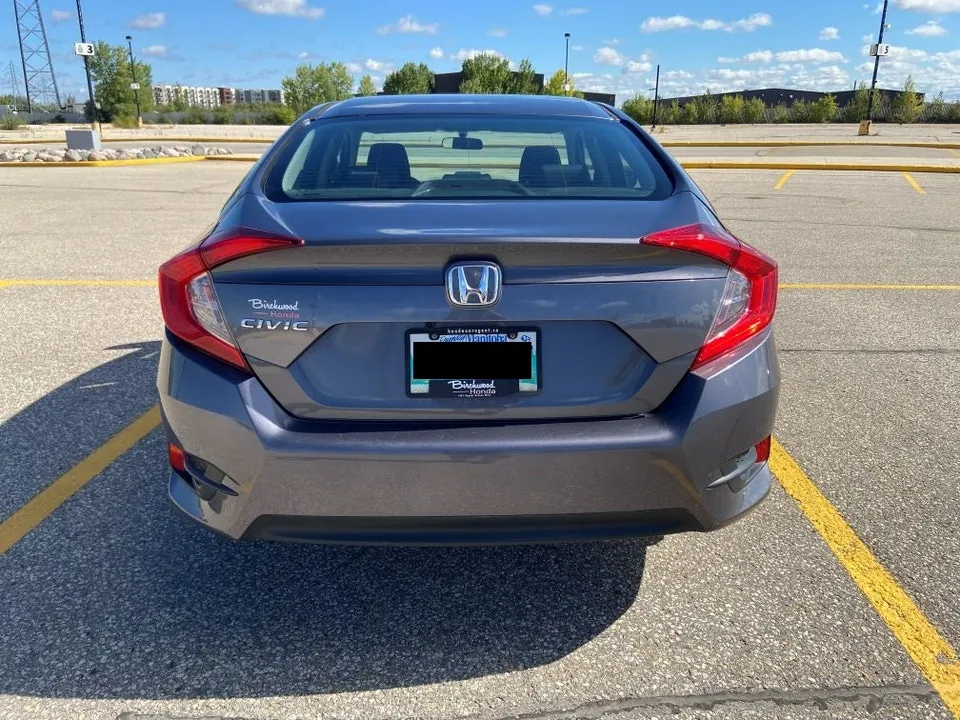 Honda Civic 2017 photo 2