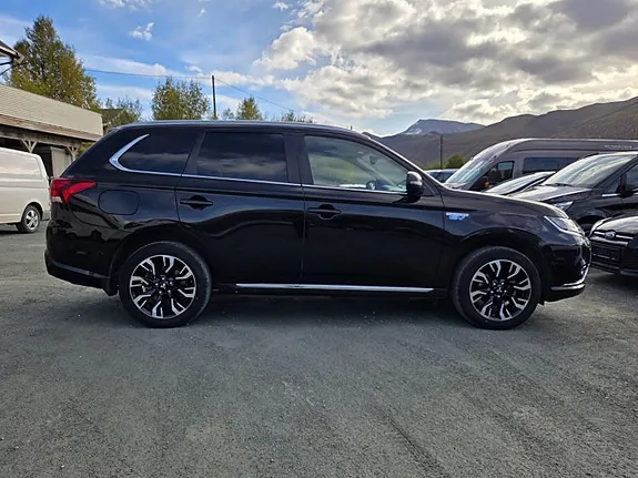 Mitsubishi Outlander 2018 photo 4