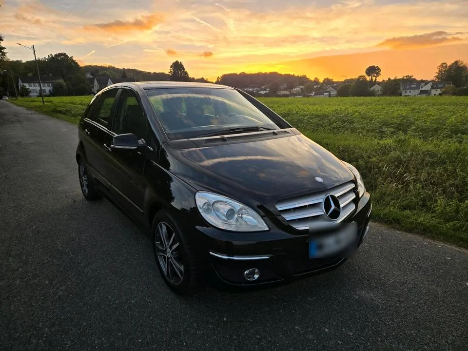 Mercedes-Benz B160
