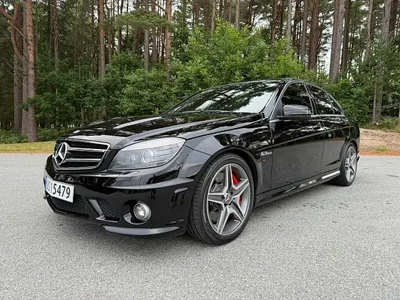 Mercedes-Benz C63 2011 photo 5