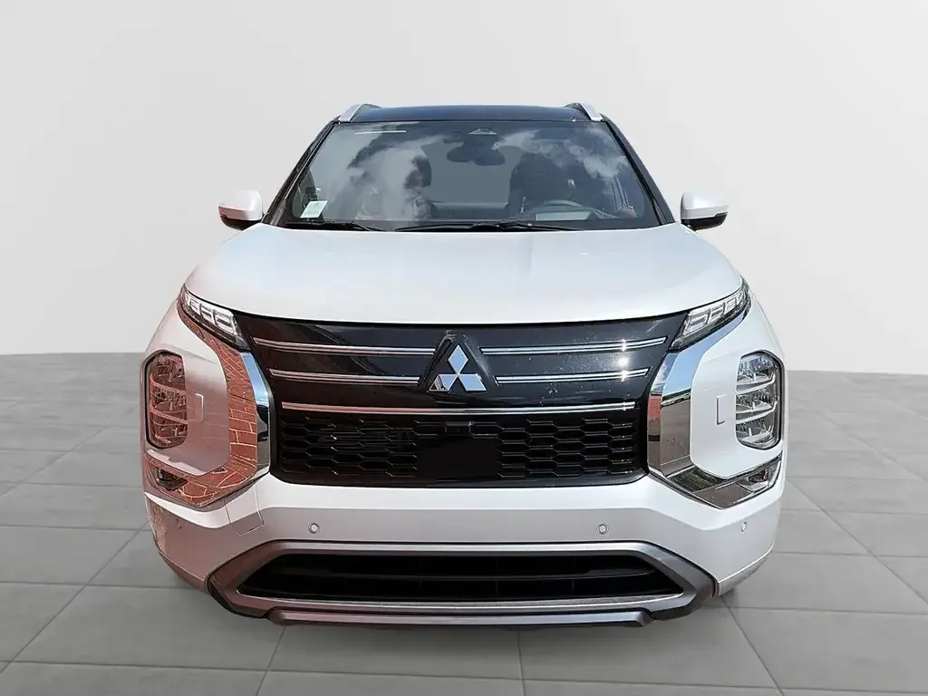 Mitsubishi Outlander 2026 photo 2