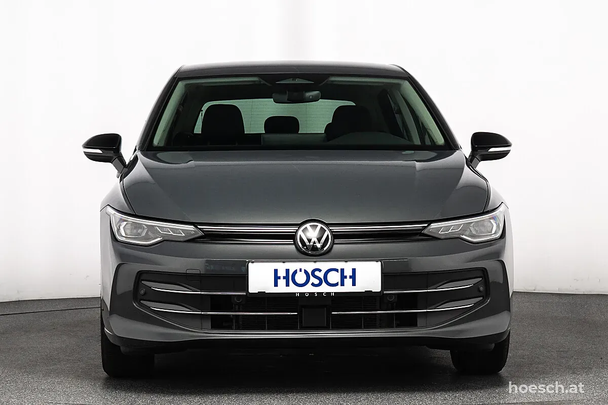 Volkswagen Golf 2025 photo 2