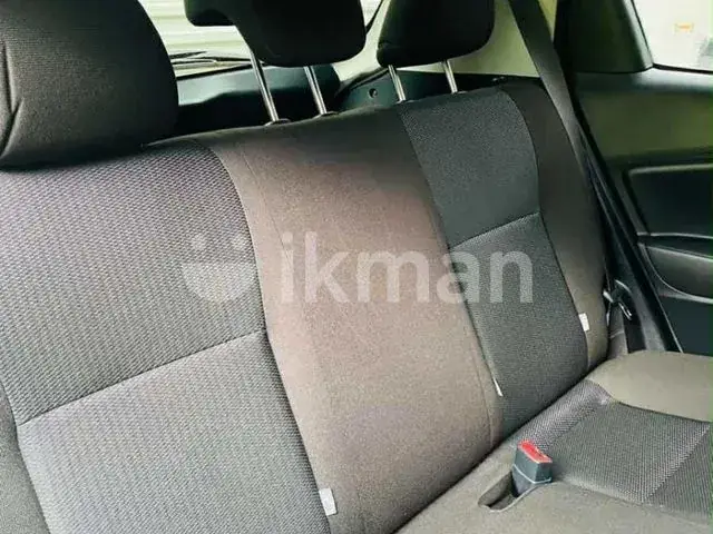 Toyota Vitz 2019 photo 4