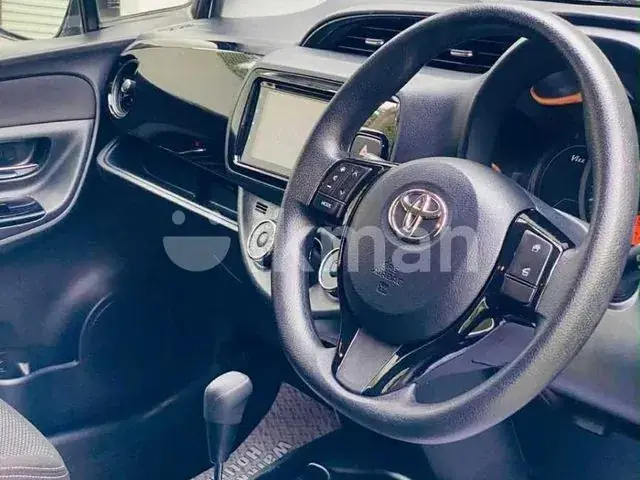Toyota Vitz 2019 photo 2