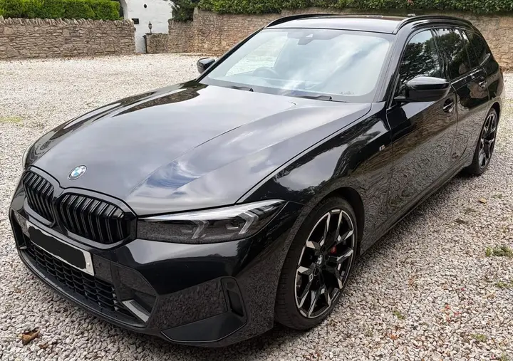 BMW 3 Series 2024 photo 2