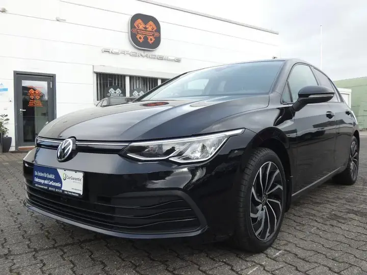 Volkswagen Golf Life