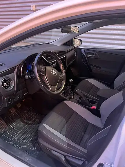 Toyota Auris 2016 photo 5