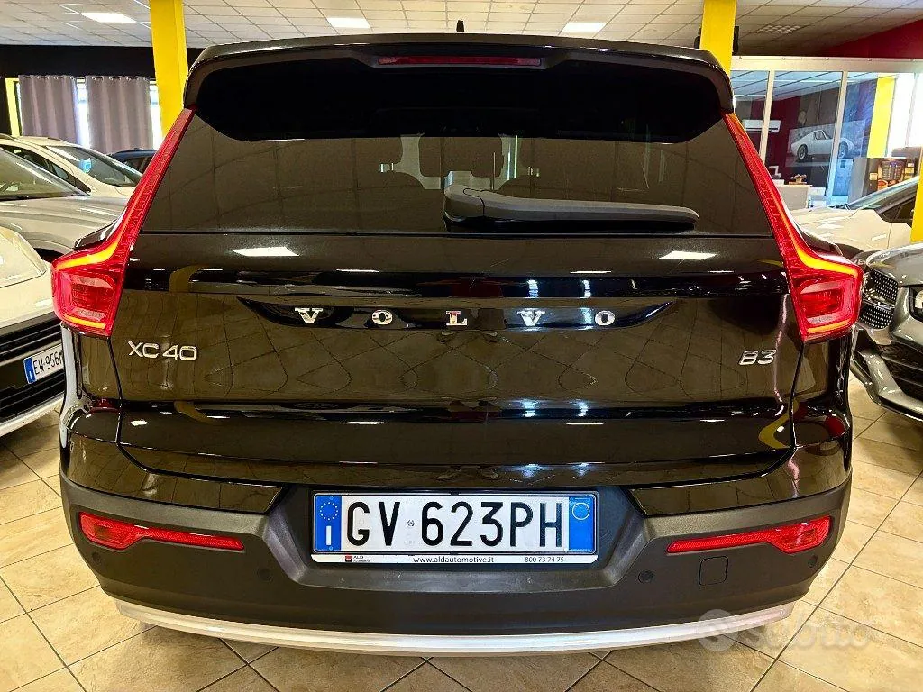 Volvo Xc40 2024 photo 5