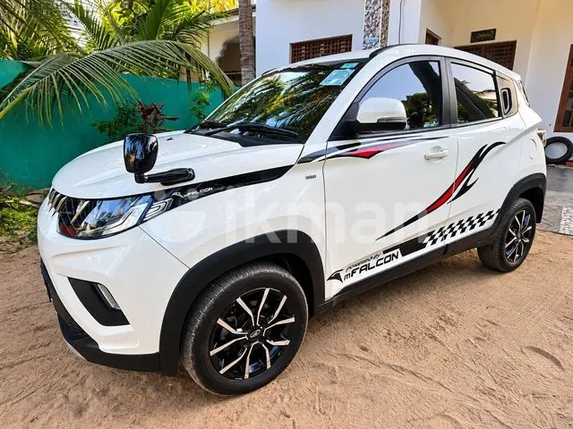 Mahindra Kuv 100 2022 photo 2