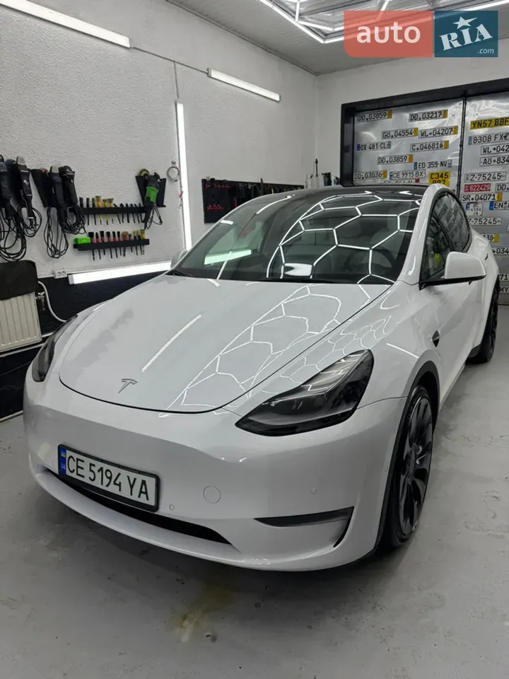 Tesla Model Y