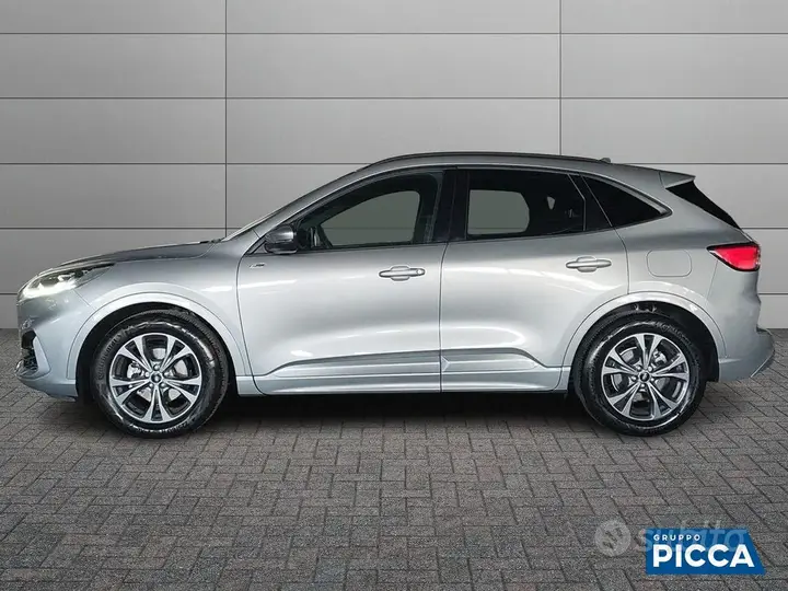 Ford Kuga 2023 photo 2