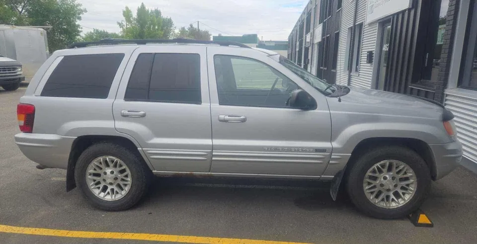 Jeep Grand Cherokee 2004 photo 3