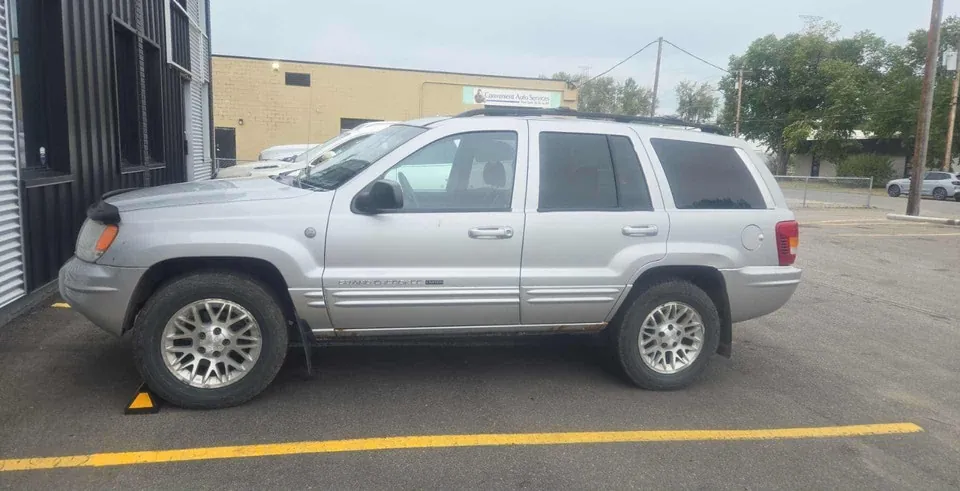 Jeep Grand Cherokee 2004 photo 2
