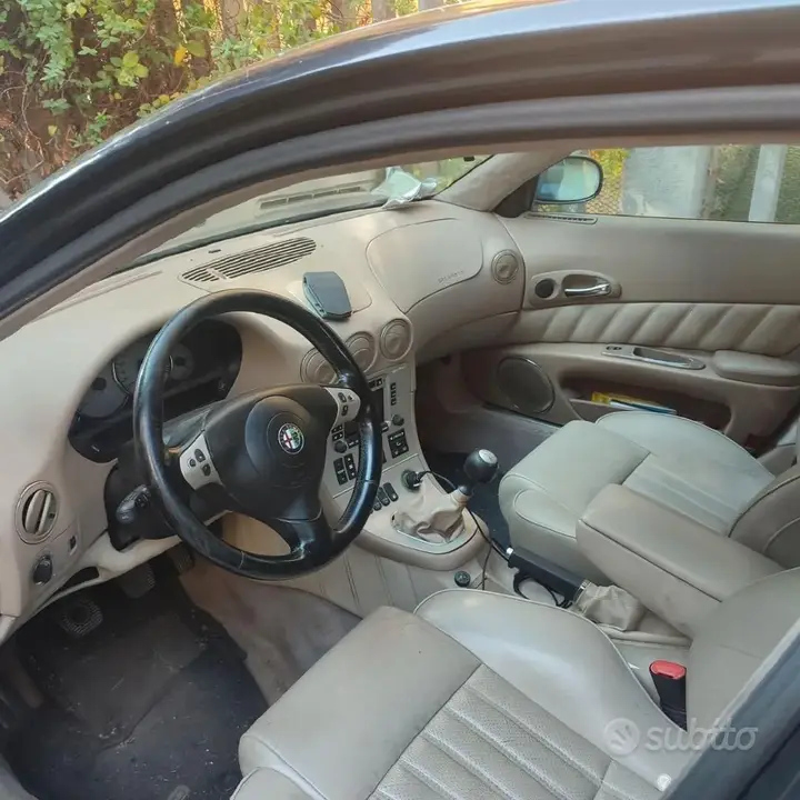 Alfa Romeo 166 2005 photo 4