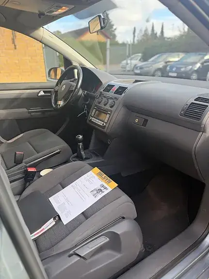 Volkswagen Touran 2007 photo 4