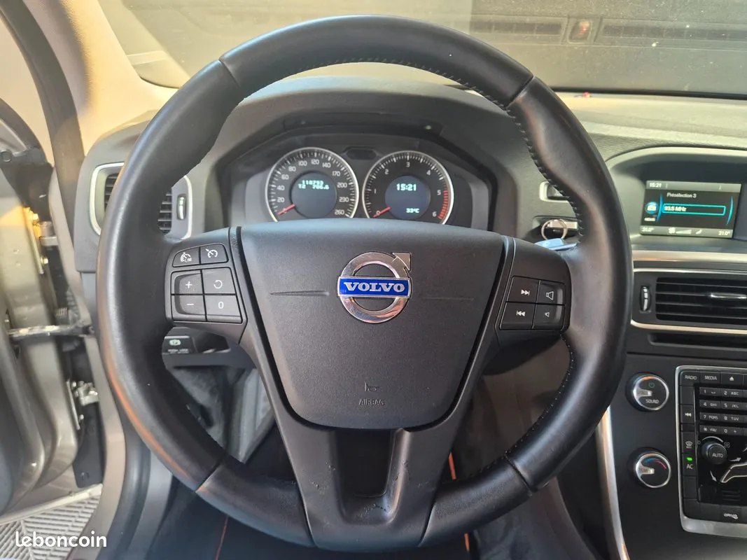 Volvo S60 2011 photo 4