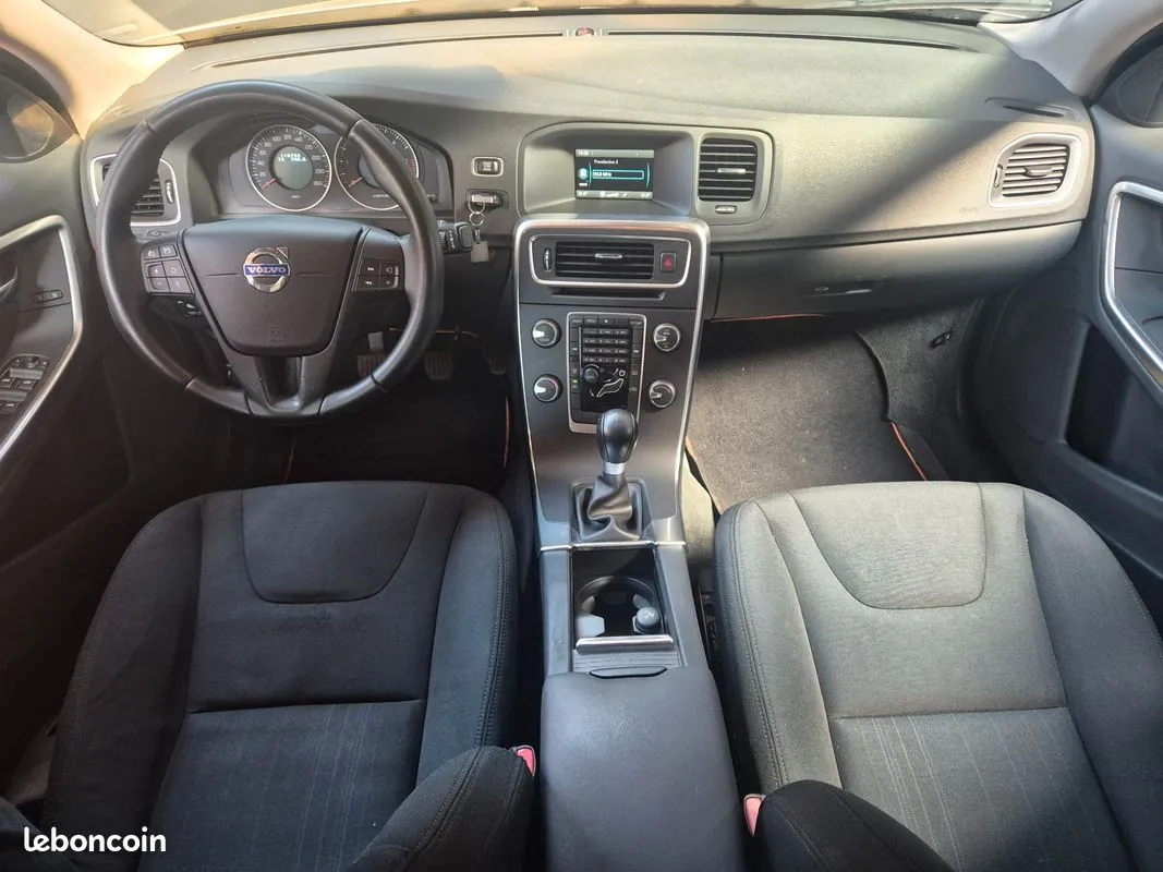 Volvo S60 2011 photo 3