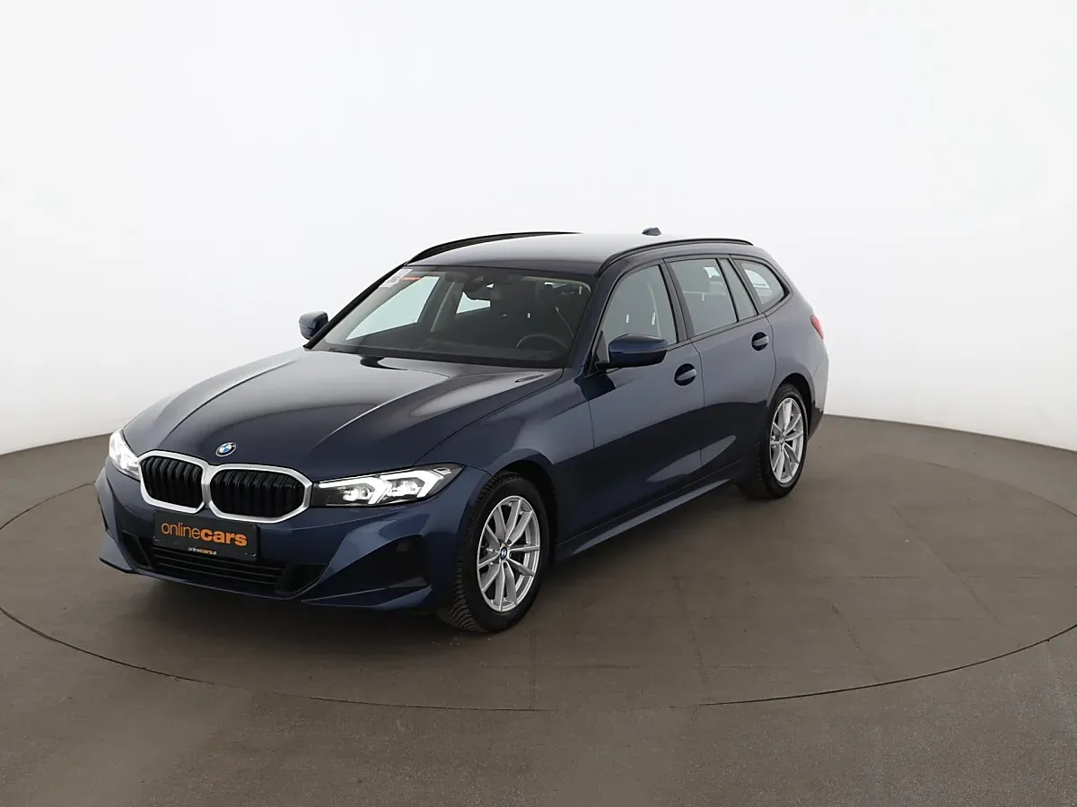 BMW 3 Series 2023 photo 2