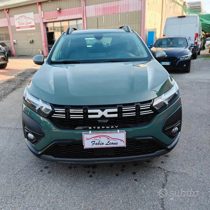 Dacia Sandero Stepway 2023 photo 2