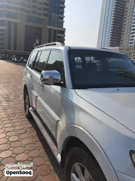 Mitsubishi Pajero 2012 photo 4
