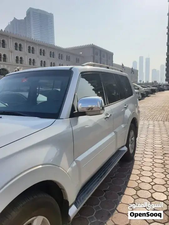 Mitsubishi Pajero 2012 photo 3