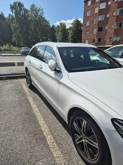 Mercedes-Benz C 220 2021 photo 2