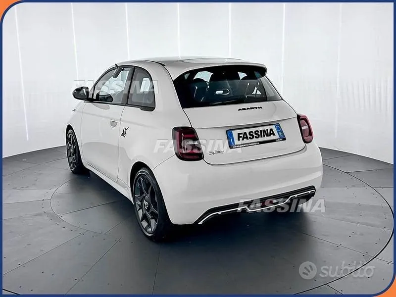 Abarth 500E 2024 photo 4