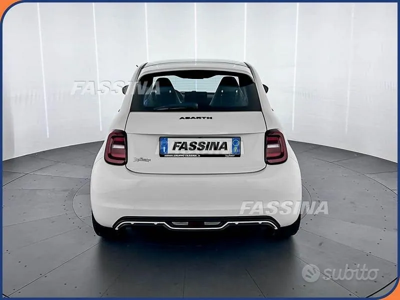 Abarth 500E 2024 photo 5