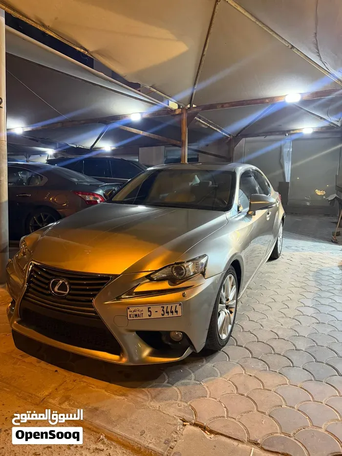 Lexus Is