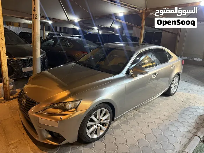 Lexus Is 2014 photo 3