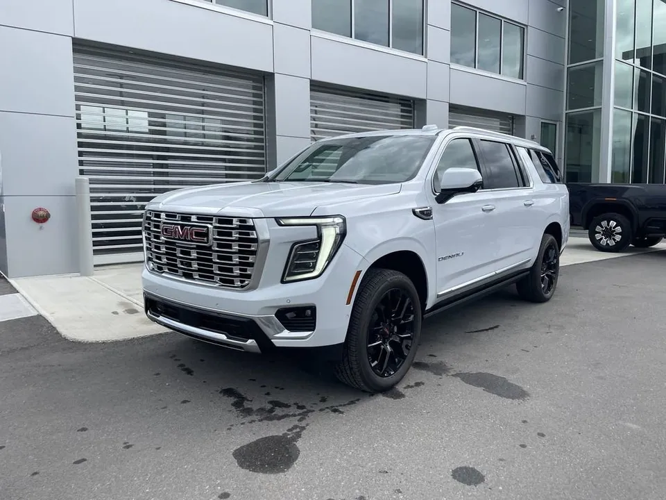 GMC Yukon Xl 2026 photo 4