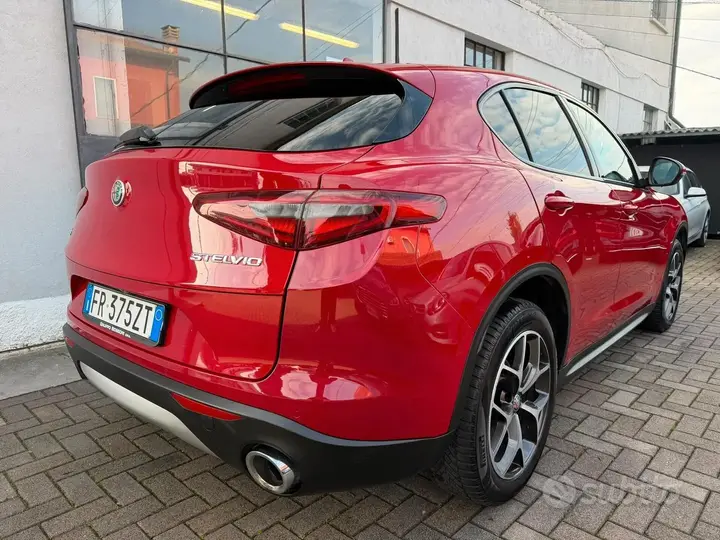 Alfa Romeo Stelvio 2018 photo 5