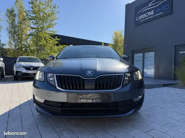 Skoda Octavia 2020 photo 2