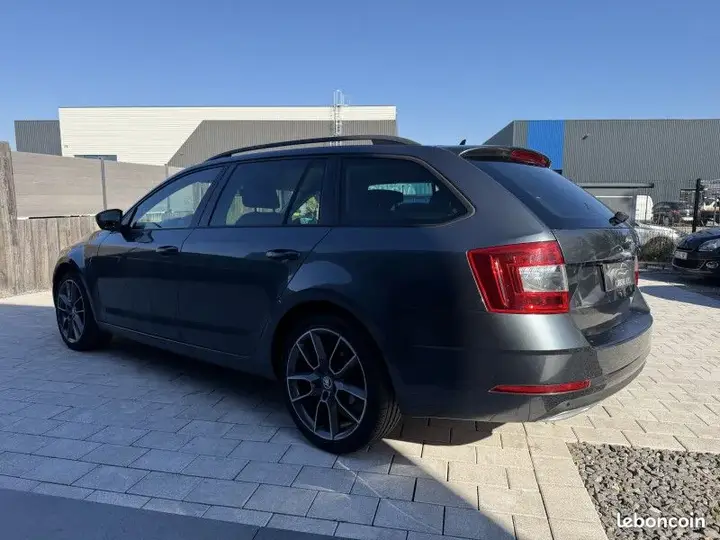 Skoda Octavia 2020 photo 4